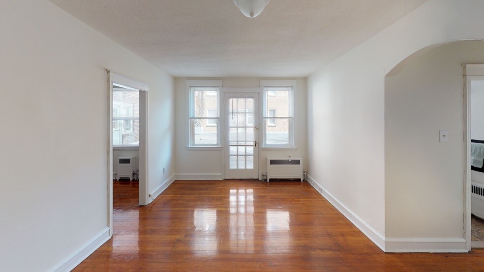 83 S State Rd, Upper Darby, PA à vendre - Numérisation 3D Matterport – Image 2 sur 32