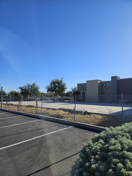 1349 W Pacheco Blvd, Los Banos, CA à vendre - Photo de l’immeuble – Image 3 sur 6