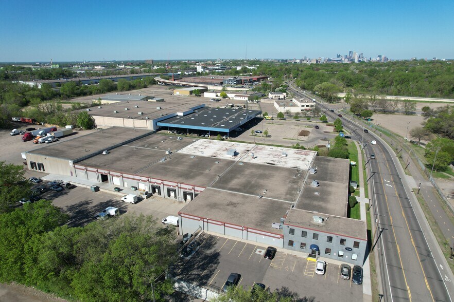 1800-1810 Como Ave, Saint Paul, MN à louer - Photo de l’immeuble – Image 2 sur 4