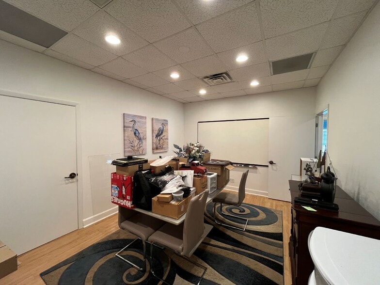 42 Barkley Cir, Fort Myers, FL à louer - Photo intérieure – Image 3 sur 9