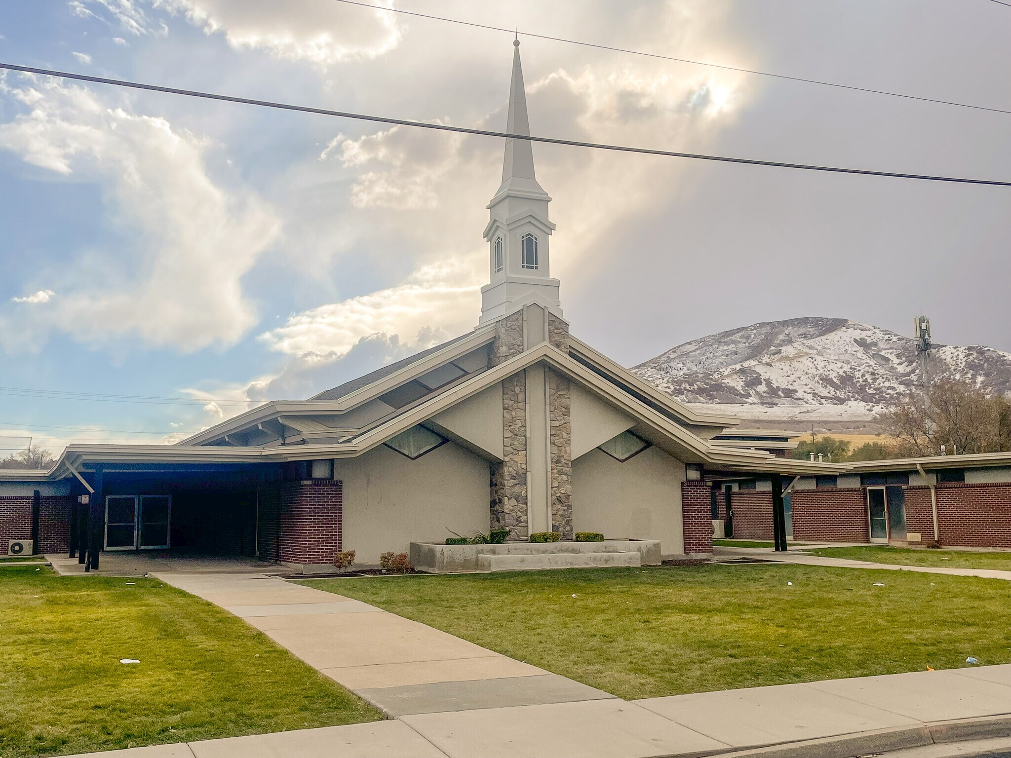 8739 3000 S, Magna, UT à vendre Photo principale– Image 1 sur 4