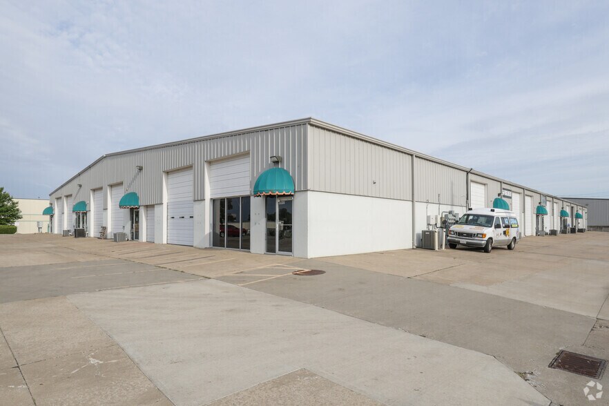 2101-2230 N Beech Ave, Broken Arrow, OK à louer - Photo de l’immeuble – Image 2 sur 6
