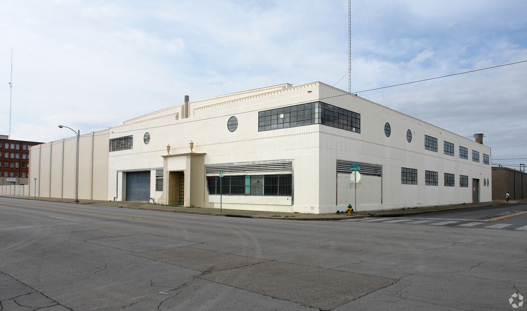1201 Austin Ave, Waco, TX à louer Photo principale– Image 1 sur 3