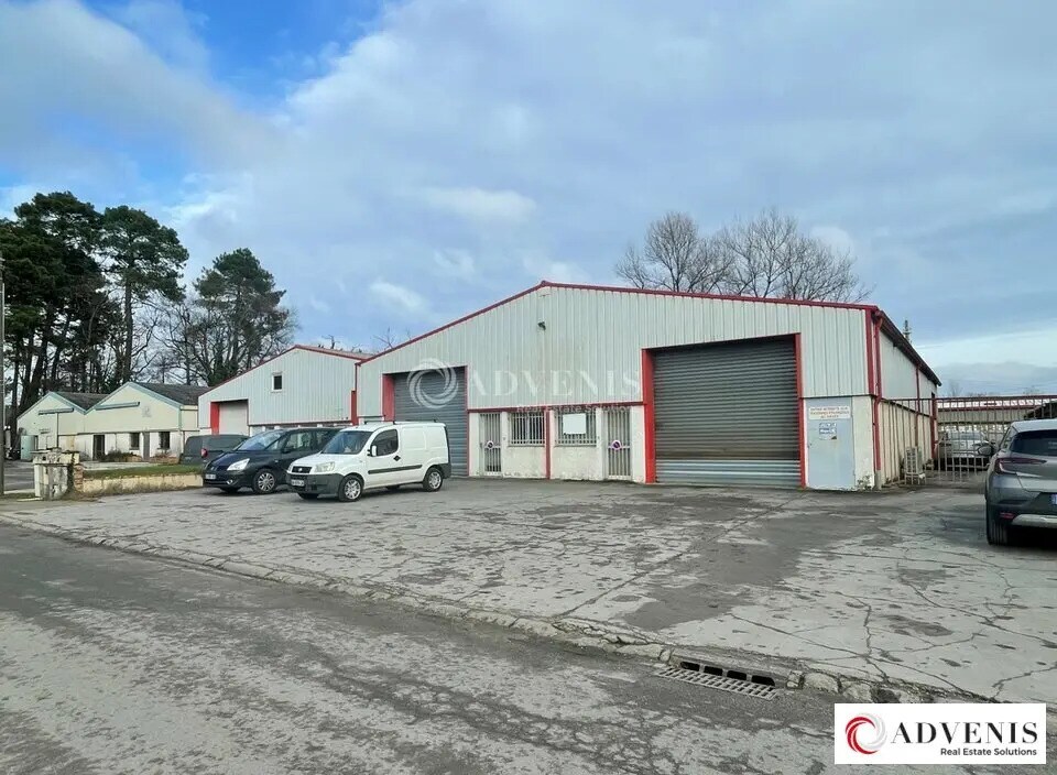 Local d’activités dans Martillac à louer Photo de l’immeuble– Image 1 sur 6