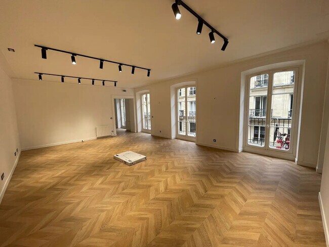 Plus de détails pour Bureau à vendre