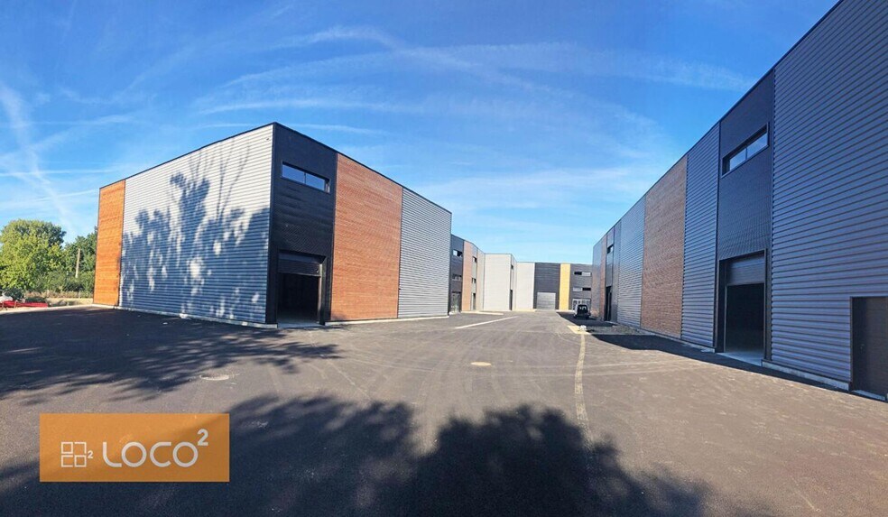 Industriel/Logistique dans Bouloc à vendre - Photo de l’immeuble – Image 2 sur 6