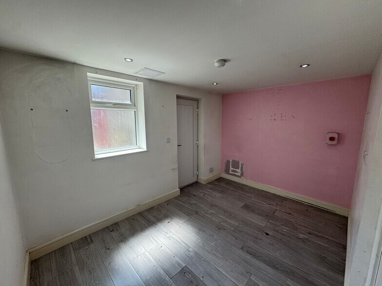 126 Walton Vlg, Liverpool à louer - Photo de l’immeuble – Image 3 sur 5