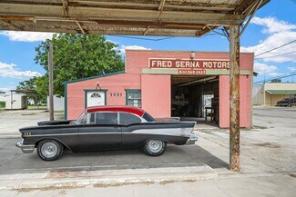 Plus de détails pour 1421 2nd St, Pleasanton, TX - Local commercial à vendre
