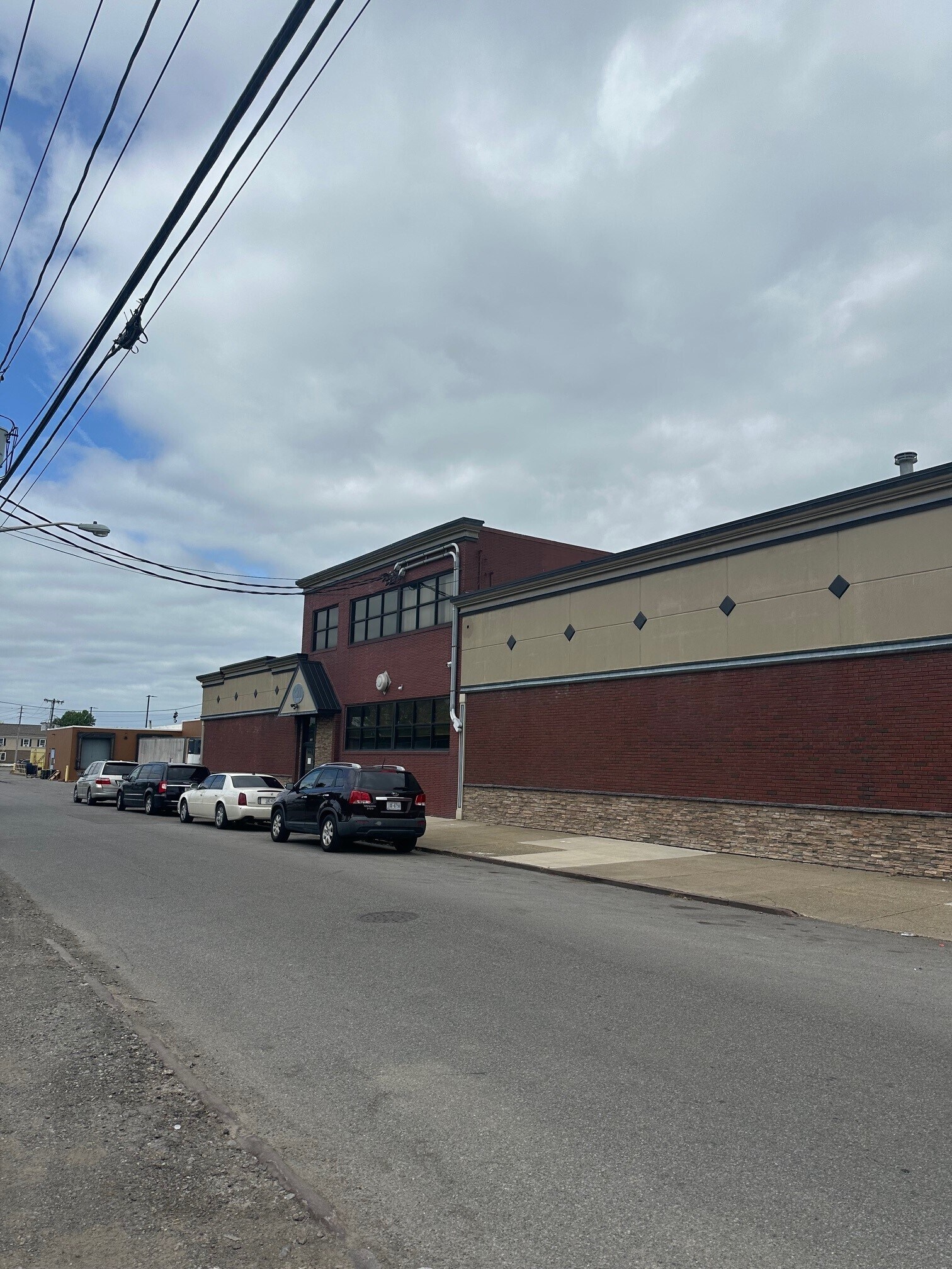 321 Ramsdell Ave, Buffalo, NY à louer Photo de l’immeuble– Image 1 sur 26