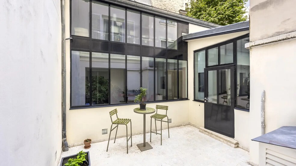 Bureau dans Paris à vendre - Photo de l’immeuble – Image 2 sur 11
