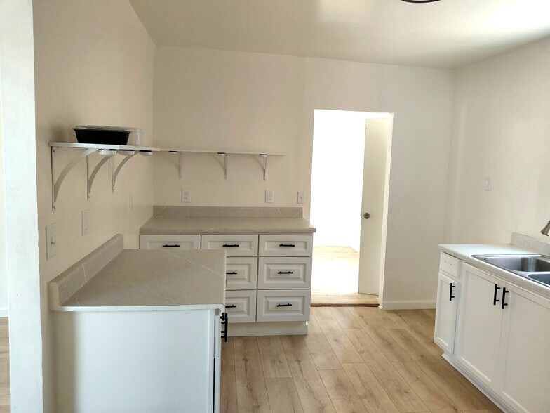 4248 & 4252 Union Pacific ave, Los Angeles, CA à vendre - Photo de l’immeuble – Image 3 sur 18
