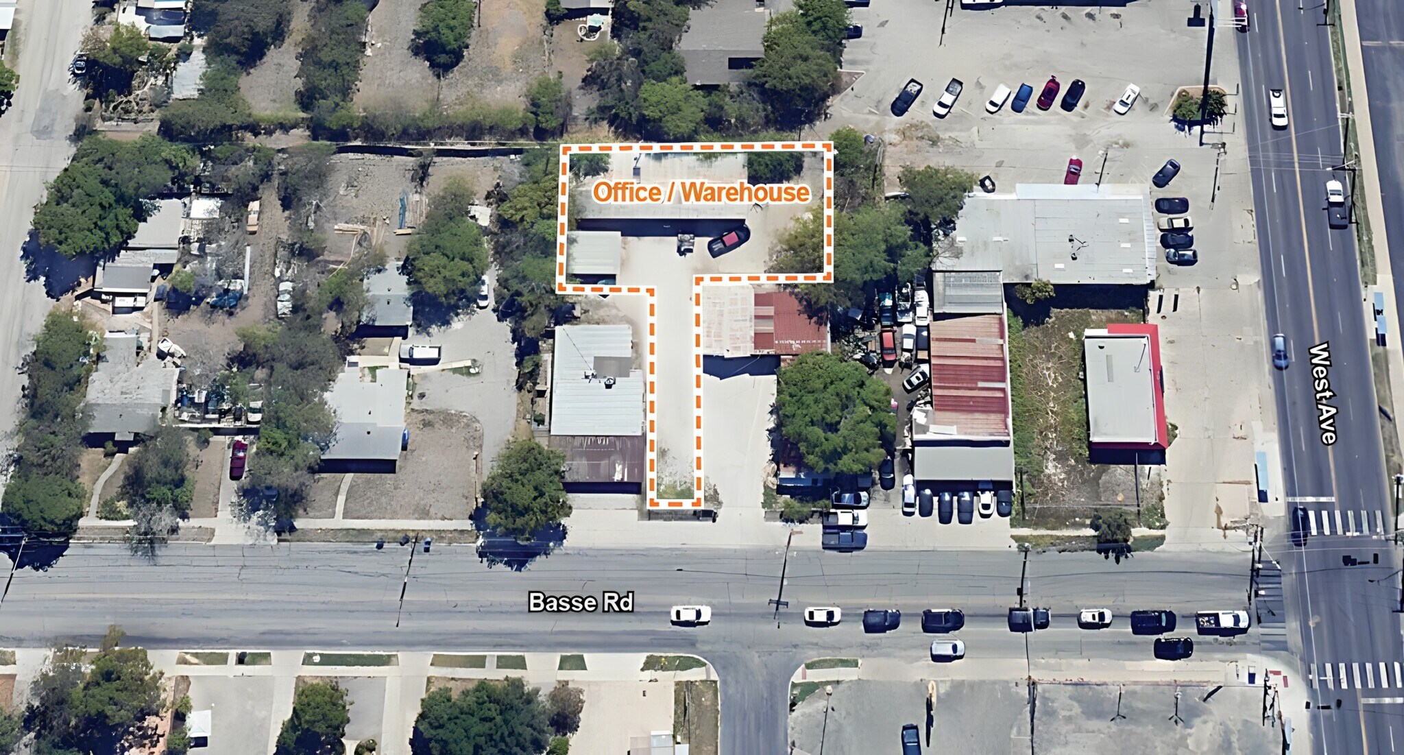 2418 Basse Rd, San Antonio, TX à louer Photo de l’immeuble– Image 1 sur 4
