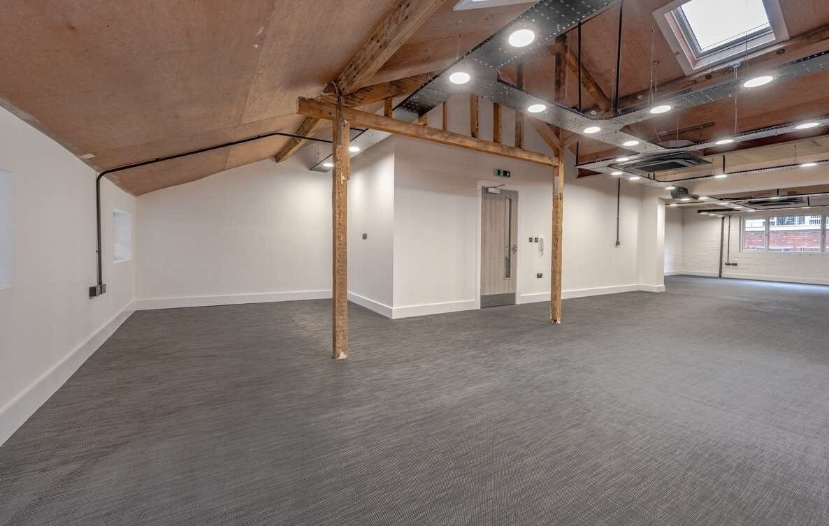 60 Wellington St, Leeds à louer Photo de l’immeuble– Image 1 sur 4