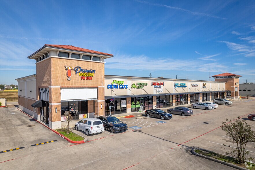 4001 S Sam Houston Pky, Houston, TX à louer - Photo principale – Image 1 sur 26