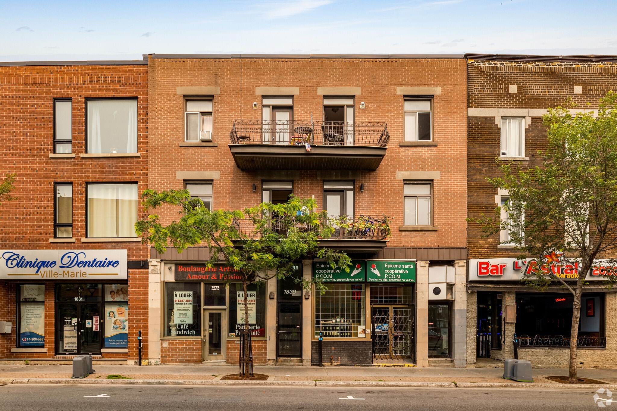 1835-1841 Rue Ontario E, Montréal, QC à louer Photo principale– Image 1 sur 19