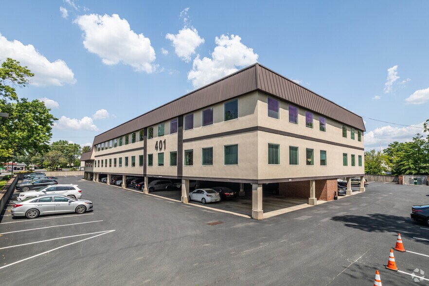 401 E Marlton Pike, Cherry Hill, NJ à louer - Photo de l’immeuble – Image 3 sur 7