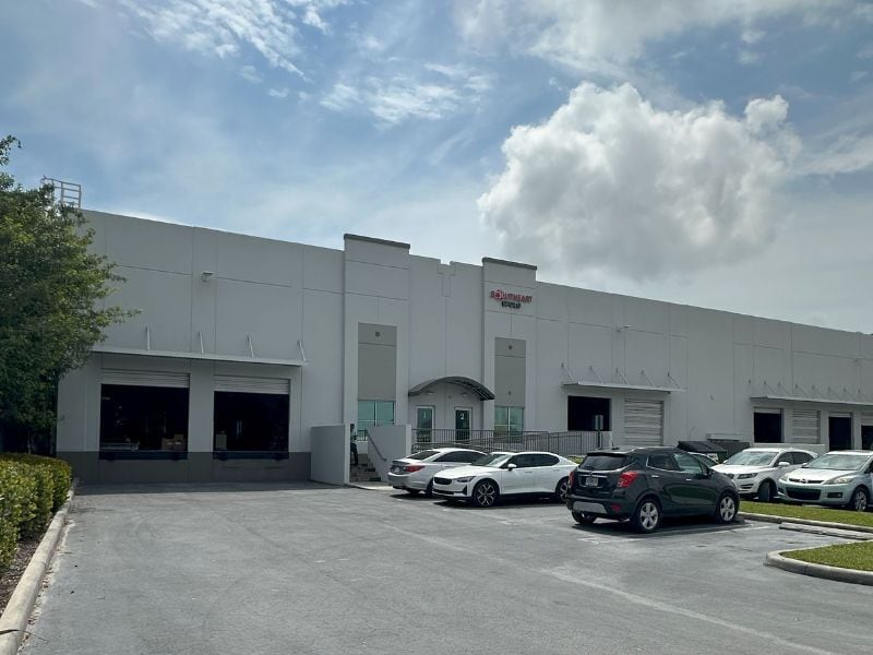 11200 NW 138th St, Medley, FL à louer Photo de l’immeuble– Image 1 sur 10