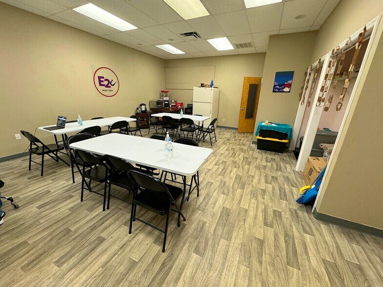 8800 49th St N, Pinellas Park, FL à louer - Photo de l’immeuble – Image 2 sur 13