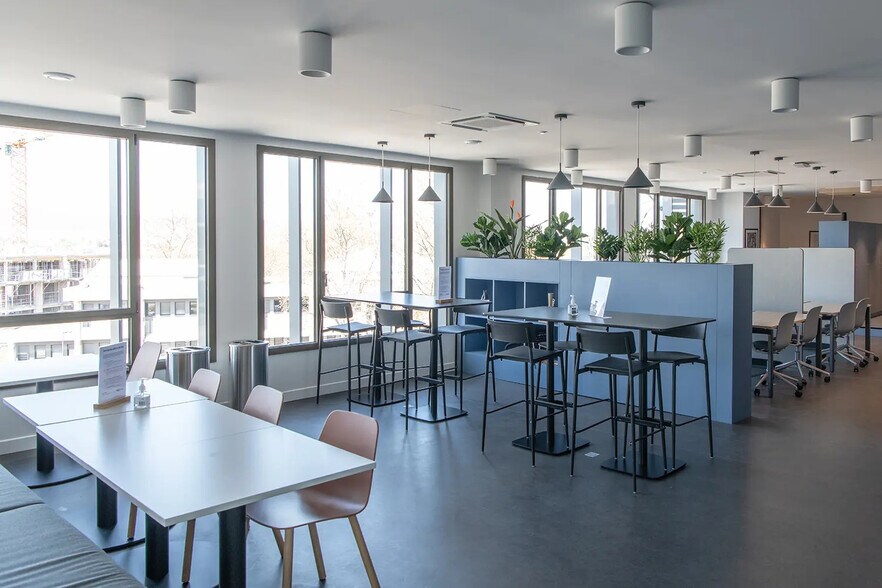 4 Rue Eric De Cromières, Clermont-Ferrand à louer - Photo de l’immeuble – Image 3 sur 43