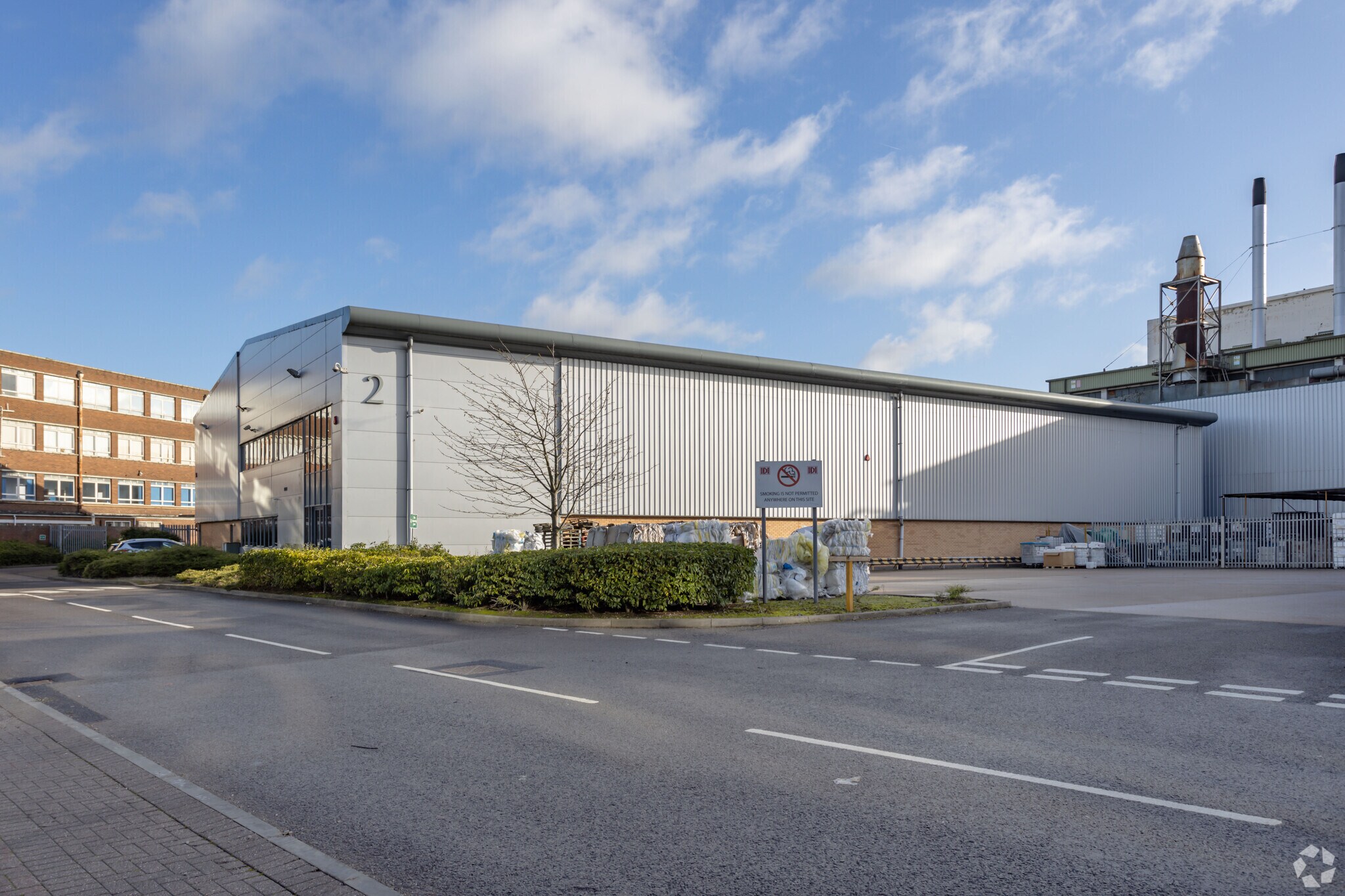 Popes Ln, Oldbury à louer Photo principale– Image 1 sur 4