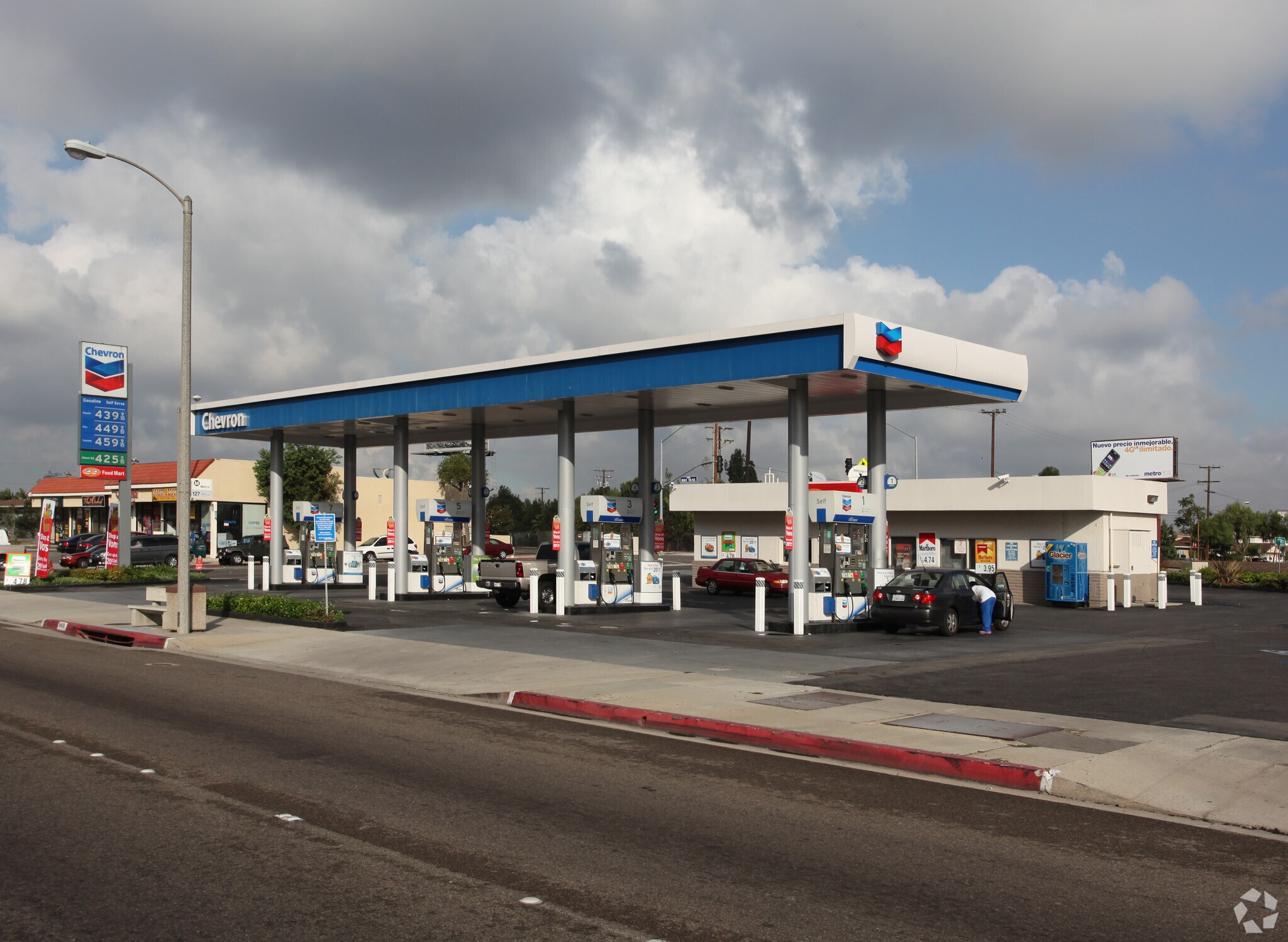 Gas Station Portfolio For Sale portefeuille de 3 biens à vendre sur LoopNet.fr Photo principale– Image 1 sur 2