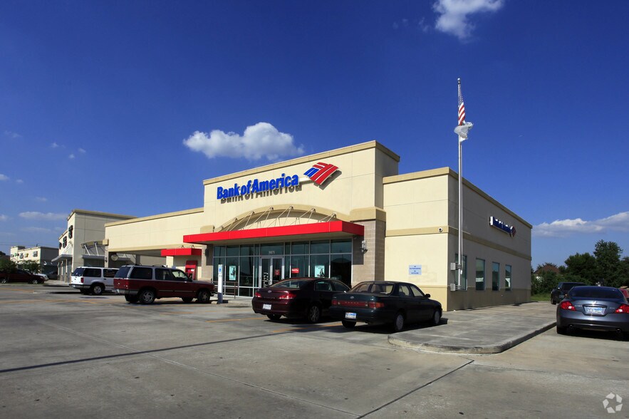9855 Blackhawk Blvd, Houston, TX à louer - Photo principale – Image 3 sur 3