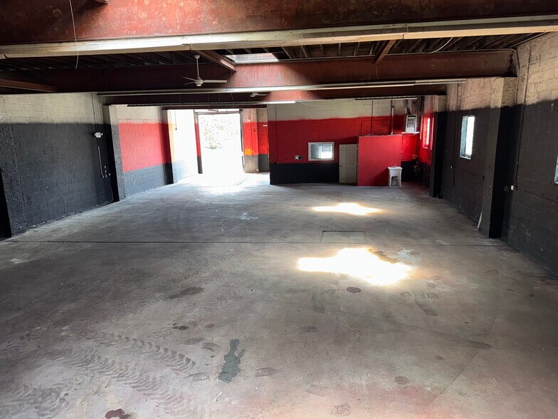 3010 Hamilton Ave, Baltimore, MD à vendre - Photo de l’immeuble – Image 2 sur 6