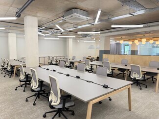 Plus de détails pour 152-156 Kentish Town Rd, Londres - Bureau à louer