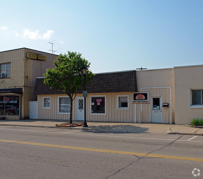 418 W Main St, Fairborn, OH à vendre - Photo principale – Image 1 sur 3