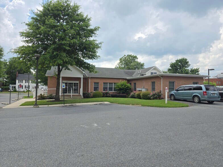 807 S Bradford St, Dover, DE à louer - Photo de l’immeuble – Image 1 sur 4