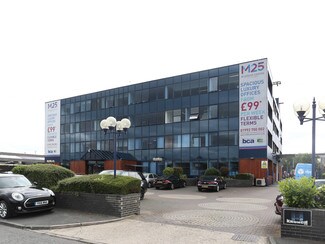 Plus de détails pour 121 Brooker Rd, Waltham Abbey - Industriel/Logistique à louer