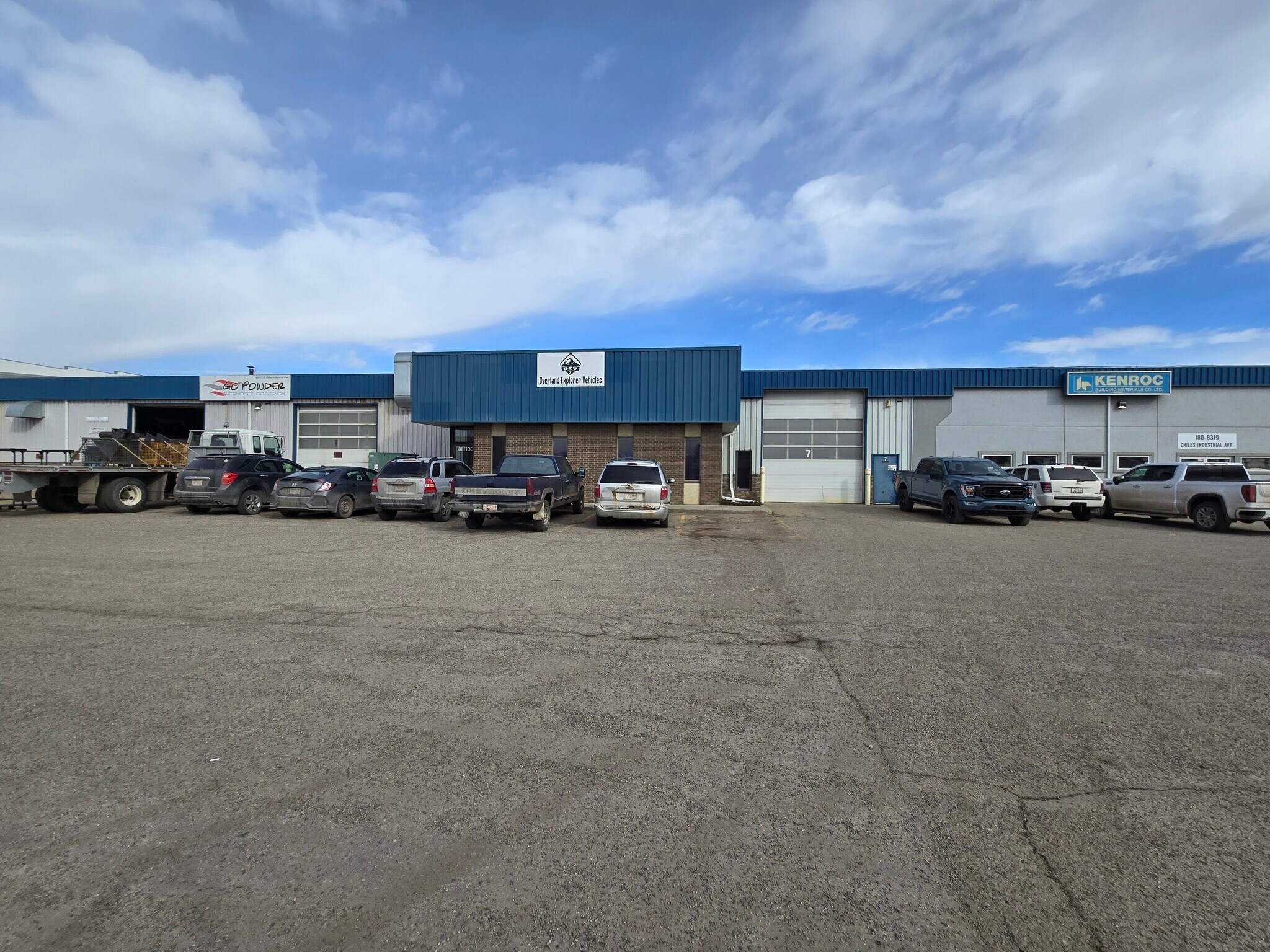 8319 Chiles Industrial Av, Red Deer, AB à louer Photo principale– Image 1 sur 3