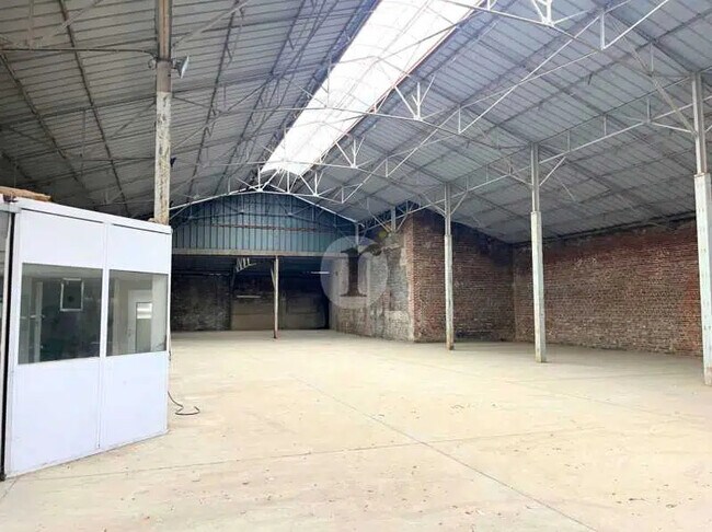 Plus de détails pour Industriel/Logistique à vendre