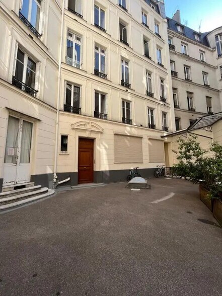 4 Avenue De L'Opera, Paris à louer - Photo de l’immeuble – Image 3 sur 13
