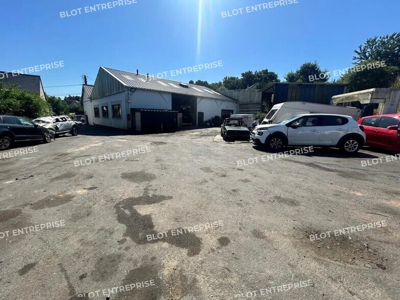8 Rue Du Docteur Léon, Pacé à louer - Photo de l’immeuble – Image 1 sur 5