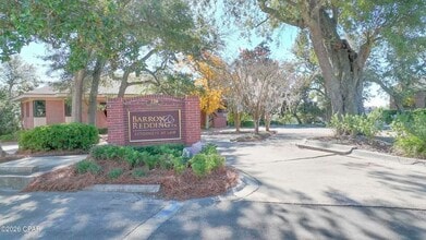 220 Mckenzie Ave, Panama City, FL à vendre Photo intérieure– Image 2 sur 44