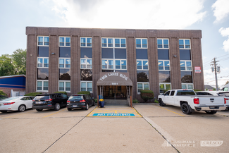 Plus de détails pour 5851 Pearl Rd, Parma Heights, OH - Bureau, Bureau/Médical à louer