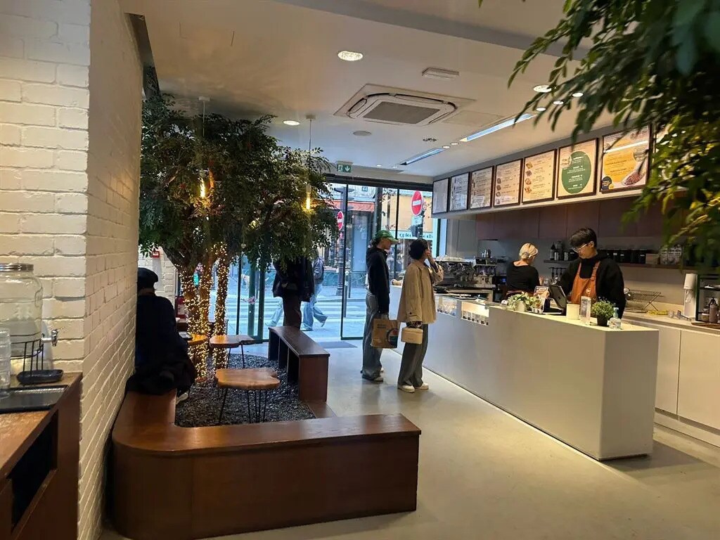 Local commercial dans Paris à louer Photo intérieure– Image 1 sur 4