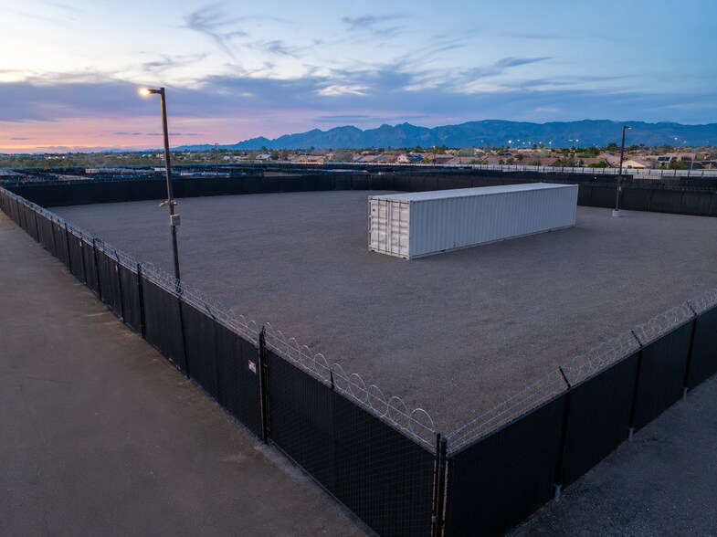 9683 E Rita Commerce Dr, Tucson, AZ à louer - Photo de l’immeuble – Image 2 sur 13