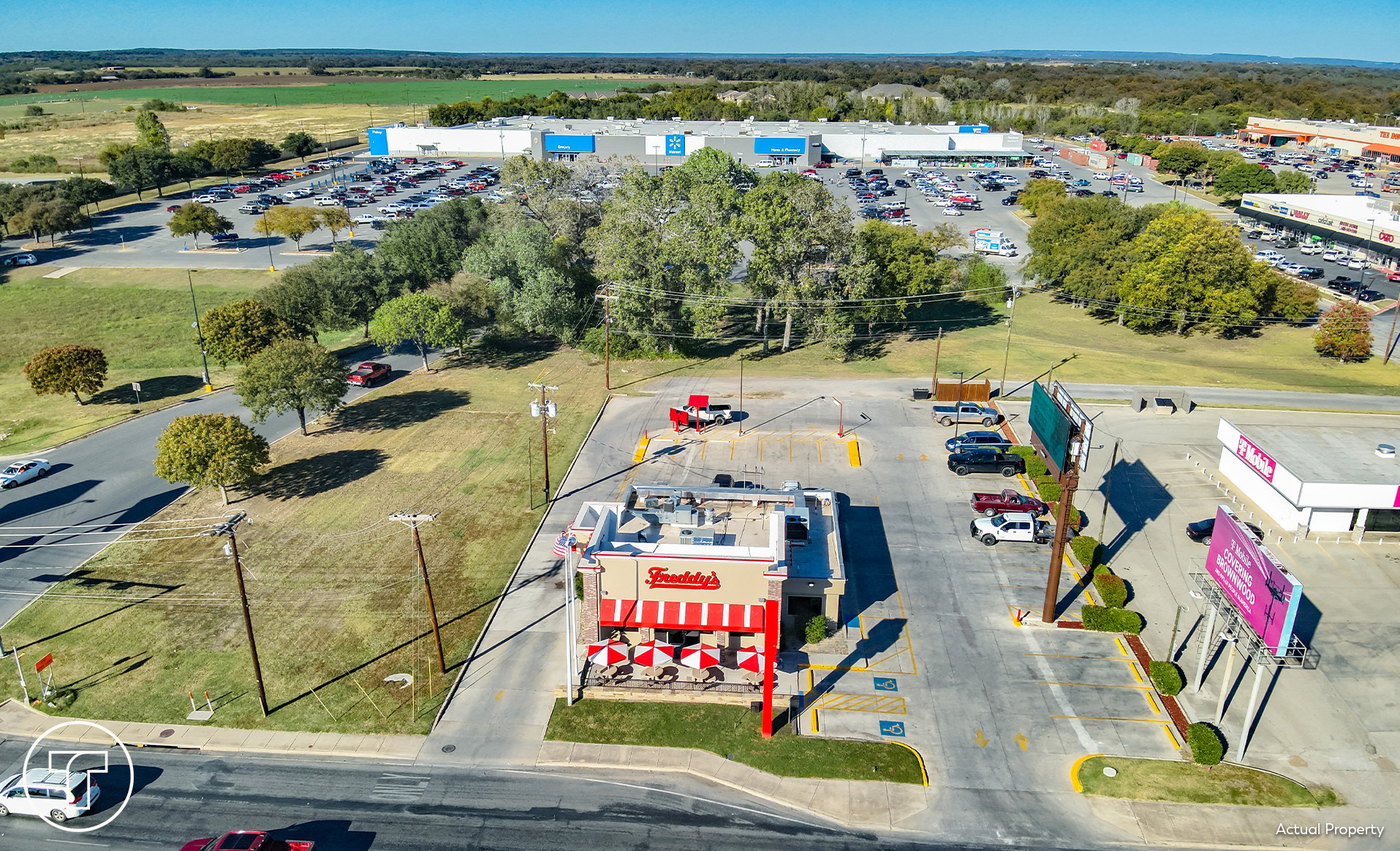 305 W Commerce St, Brownwood, TX à vendre Photo de l’immeuble– Image 1 sur 7