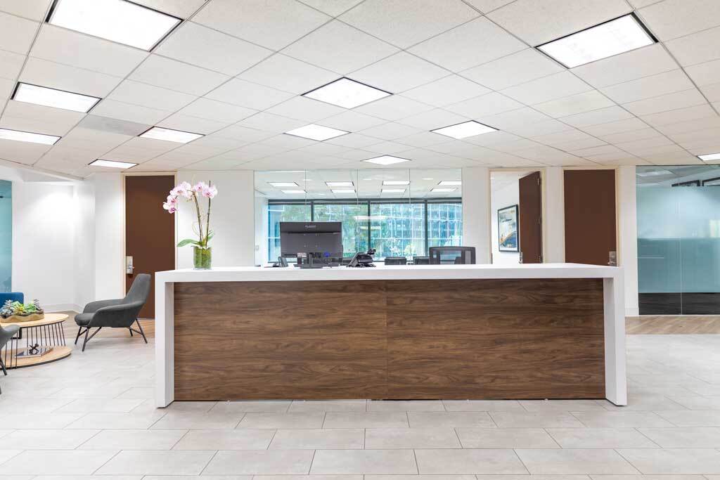 11400 W Olympic Blvd, Los Angeles, CA à louer Photo principale– Image 1 sur 11
