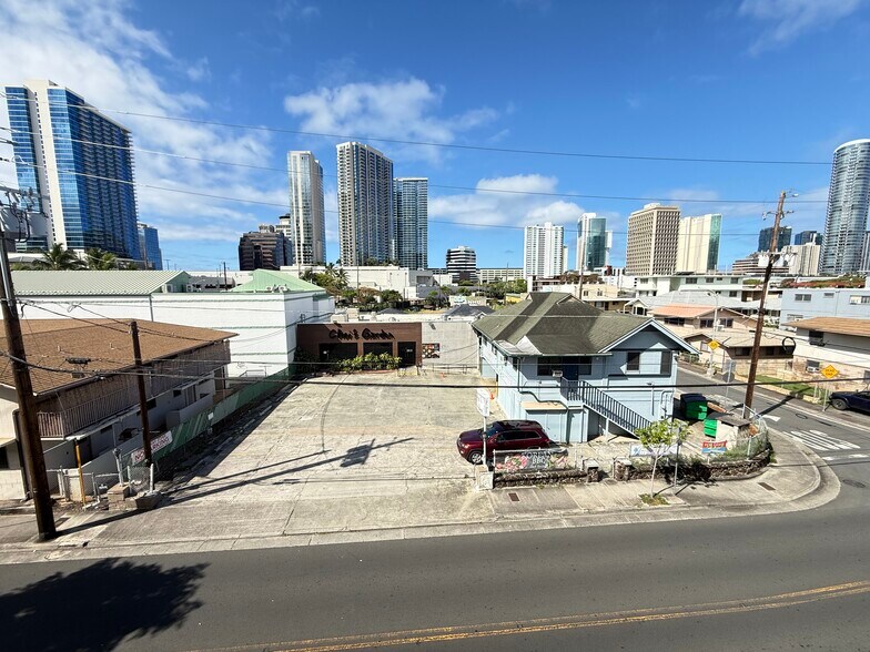 1303 Rycroft St, Honolulu, HI à vendre - Photo de l’immeuble – Image 3 sur 24
