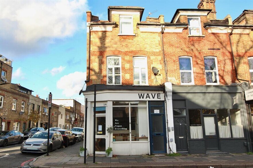 1A Evering Rd, Londres à louer - Photo de l’immeuble – Image 3 sur 3