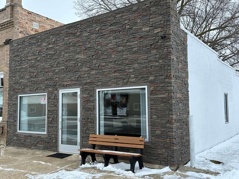 205 N Fourth St, Lynch, NE à vendre - Photo de l’immeuble – Image 1 sur 9