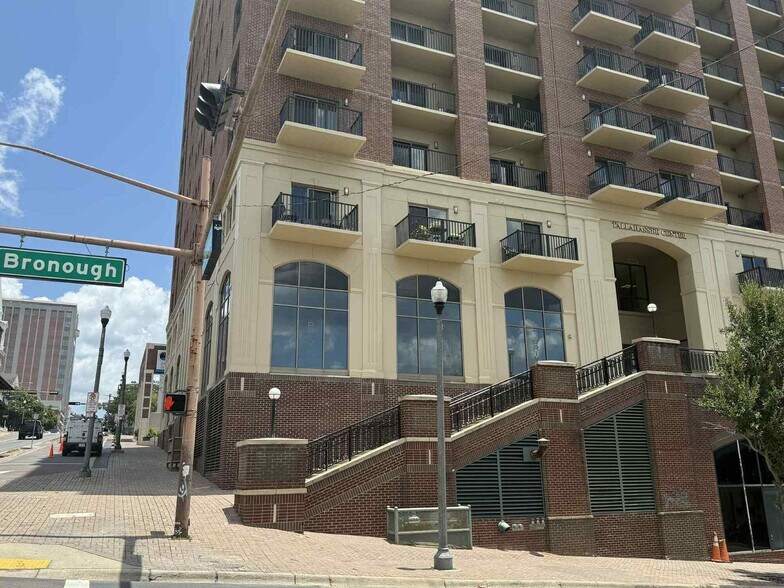 215 W College Ave, Tallahassee, FL à vendre - Photo de l’immeuble – Image 1 sur 3