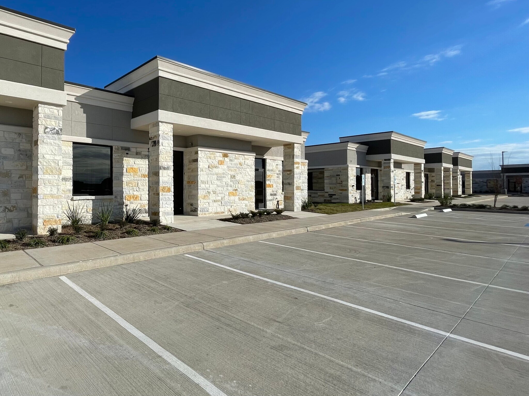 25145 Star Lane, Katy, TX à vendre Photo principale– Image 1 sur 9