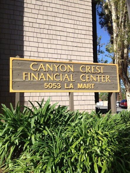 5053 La Mart Dr, Riverside, CA à vendre - Photo de l’immeuble – Image 2 sur 10