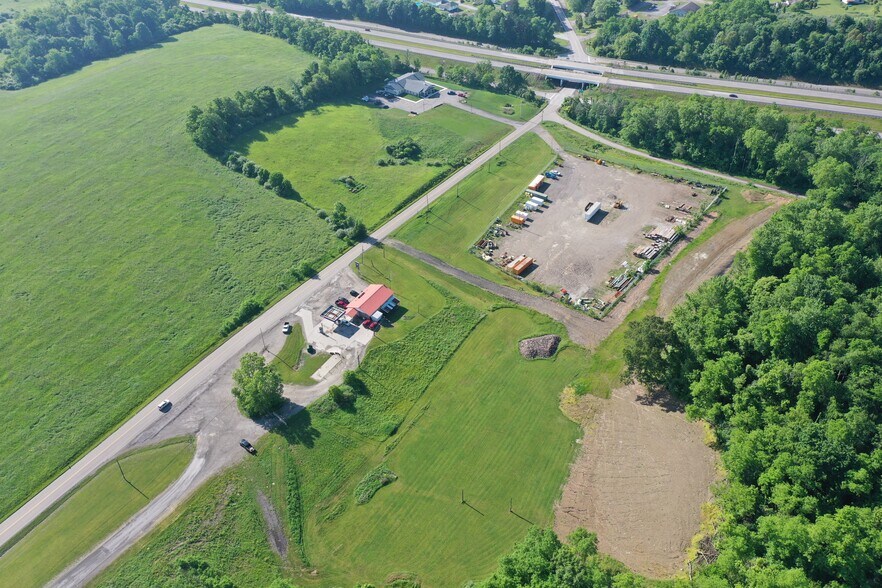 85491 Miller Station Rd, Hopedale, OH à vendre - Photo de l’immeuble – Image 2 sur 21