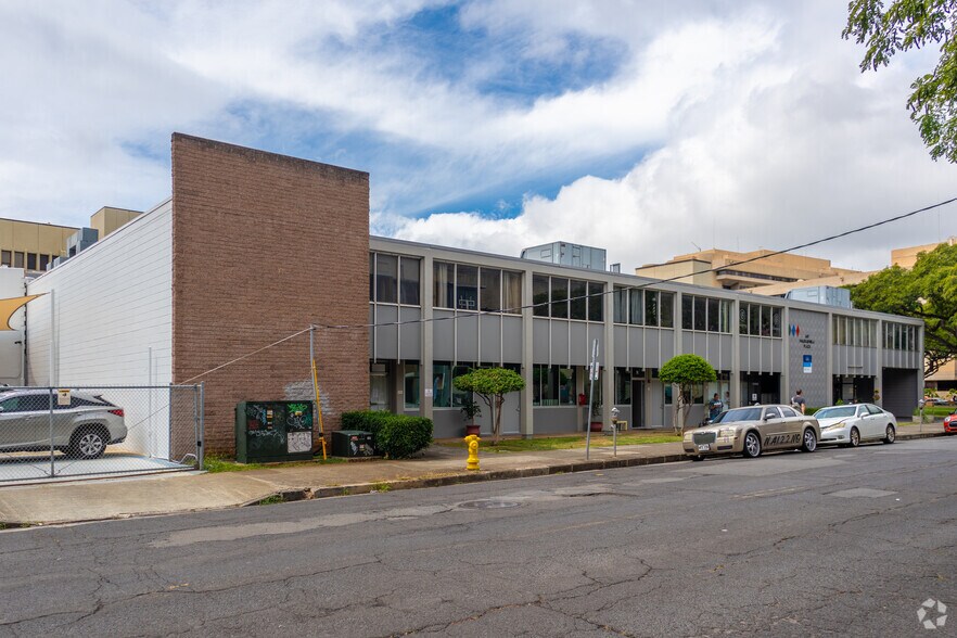 547 Halekauwila St, Honolulu, HI à louer - Photo principale – Image 1 sur 7