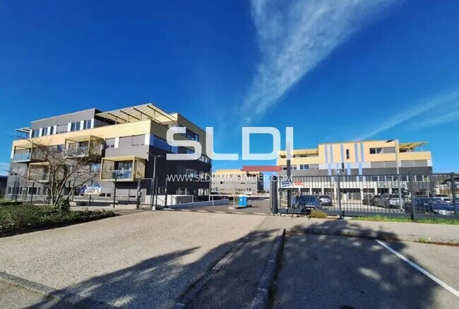 Plus de détails pour Bureau à louer